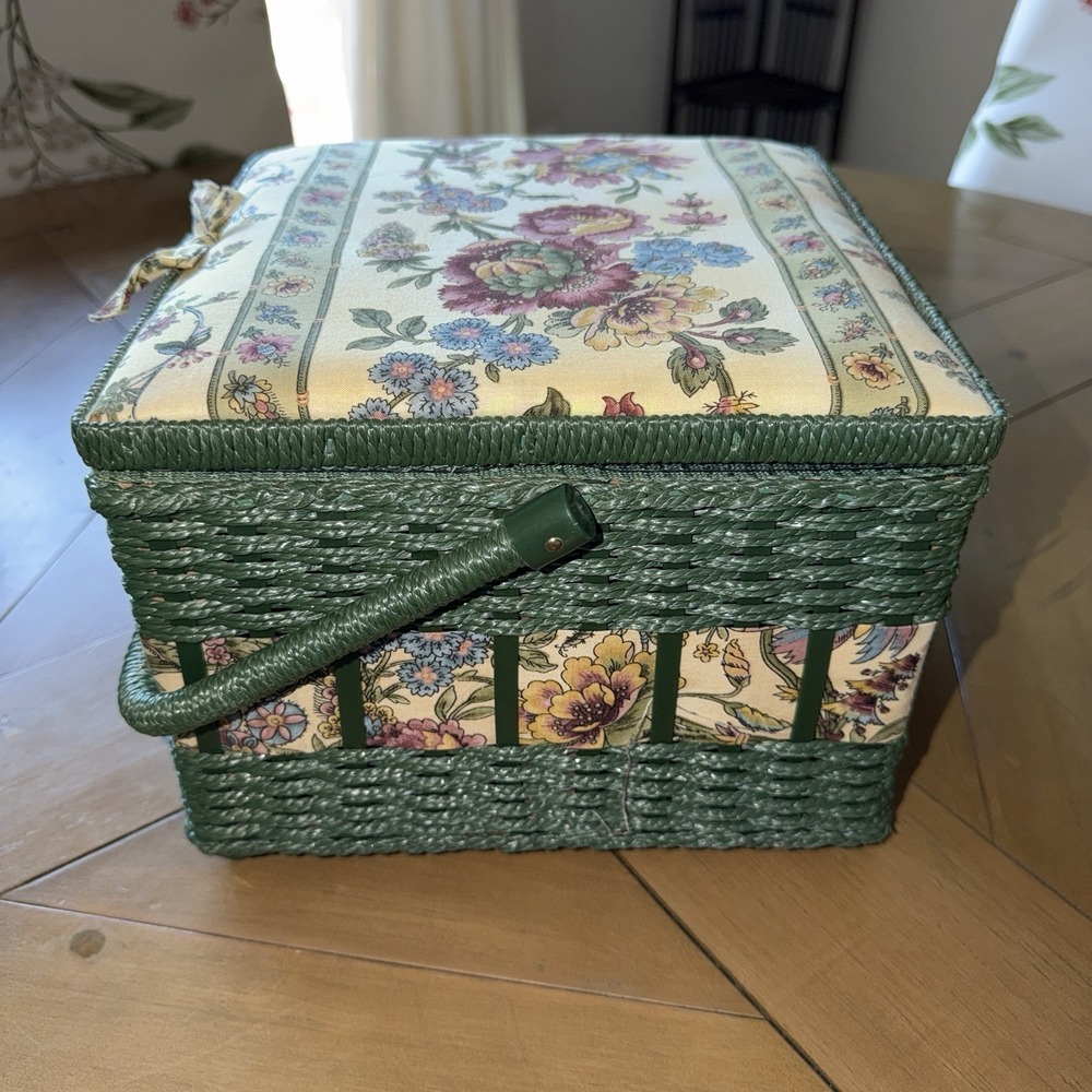 Vintage Craft Sewing Basket Box Tapestry Multicolor Floral Woven Wicker - Picture 6 of 11